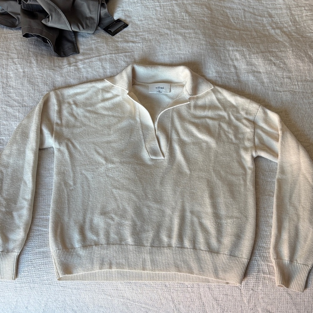 Wilfred Soft Cream Knit Top